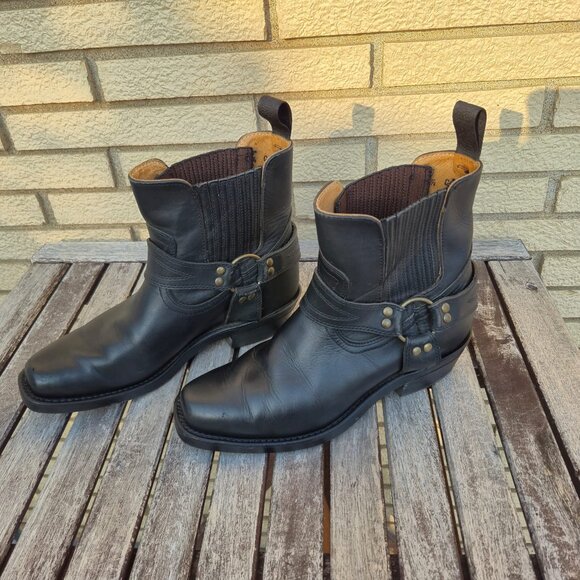 Black Leather Women's Boots - Picture 4 of 14